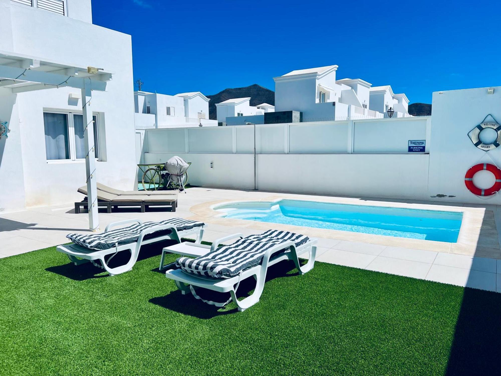 Lovely Villa Sanmar, Heated Pool Playa Blanca  Exterior photo